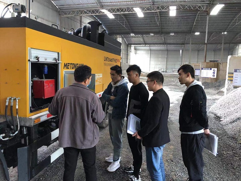 拌和站路面综合养护车技术培训